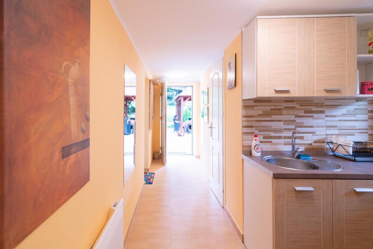 Cosy And Colorful Apartment Szentendre Esterno foto