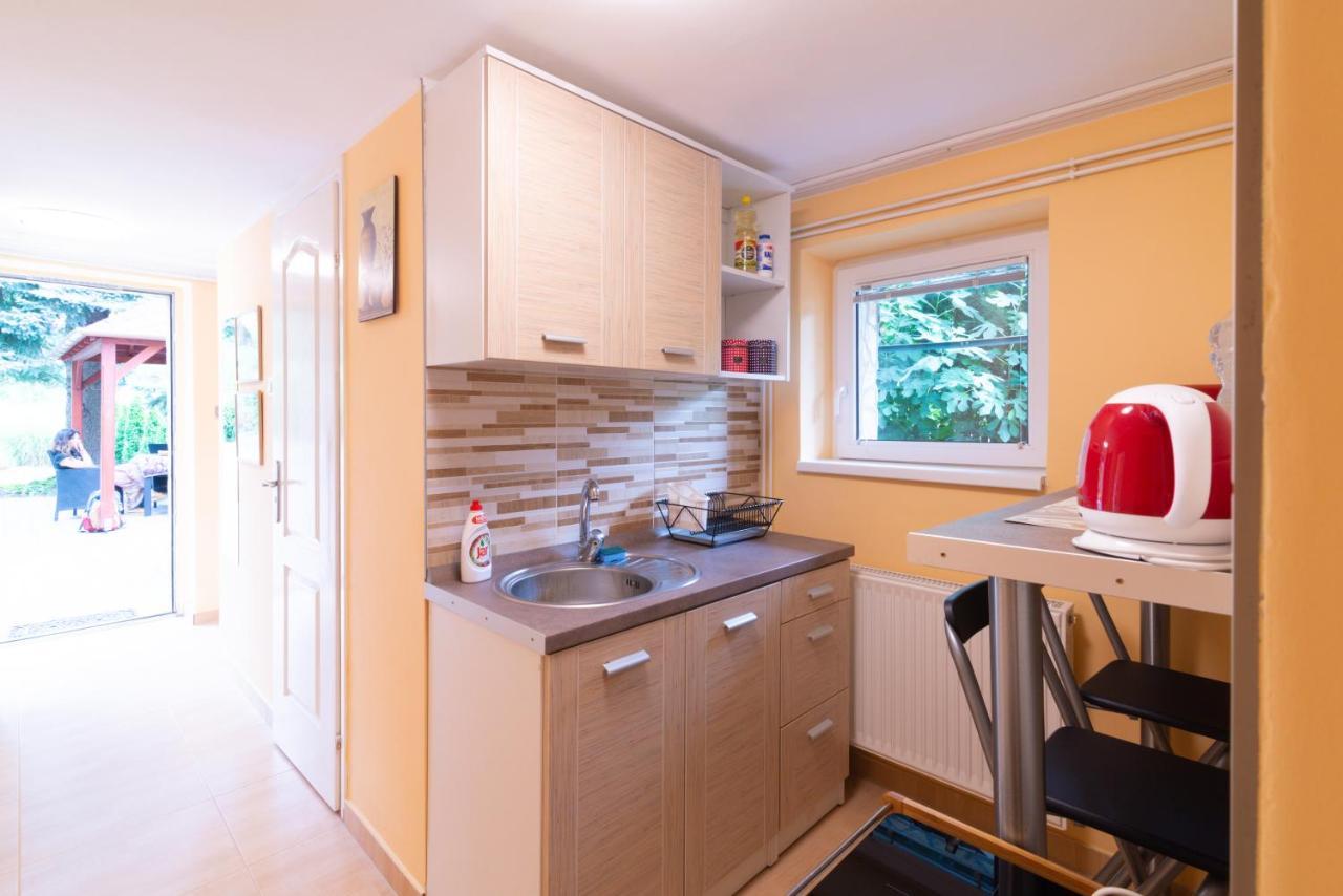 Cosy And Colorful Apartment Szentendre Esterno foto